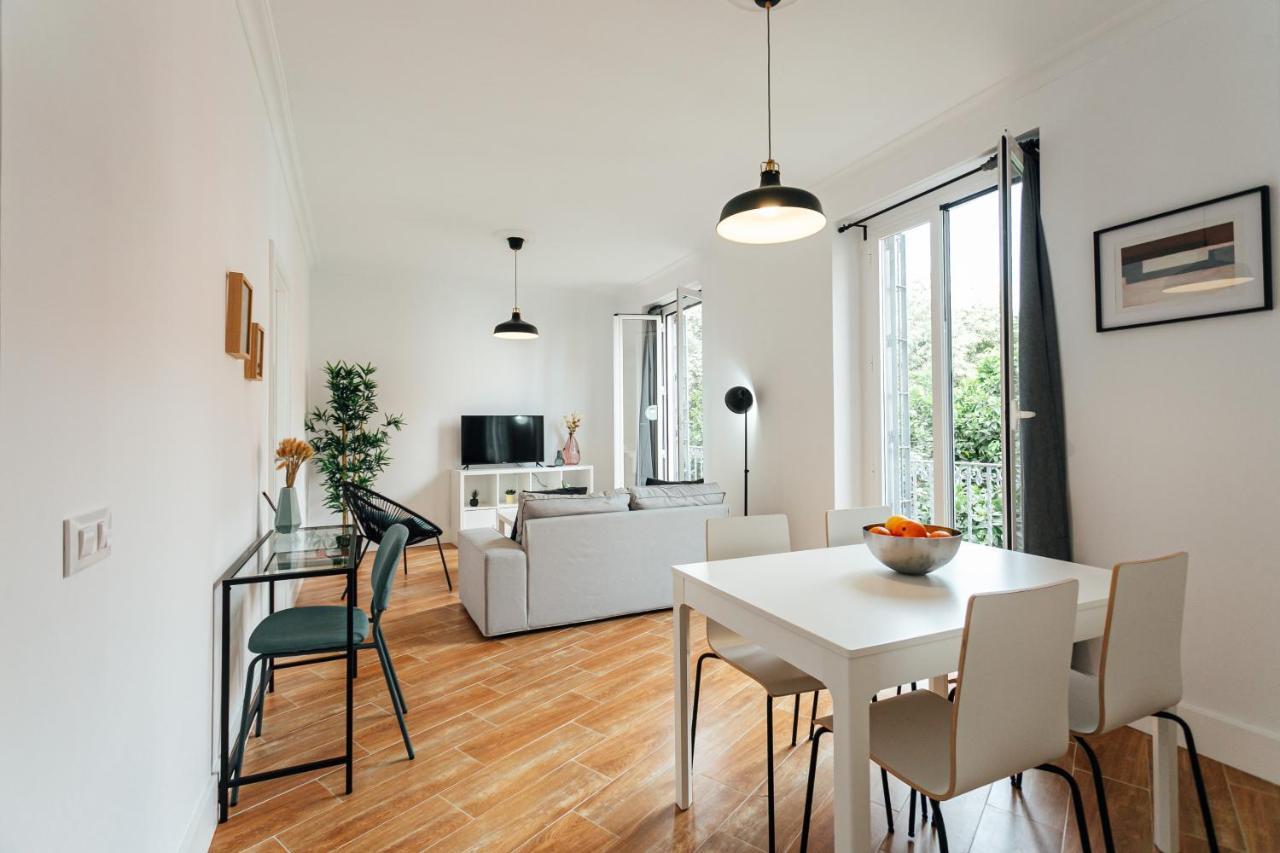 Alohamundi Peral Apartment Seville Ngoại thất bức ảnh