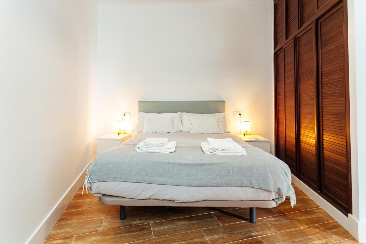 Alohamundi Peral Apartment Seville Ngoại thất bức ảnh
