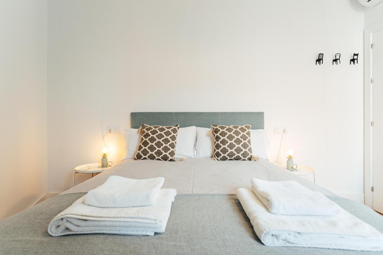 Alohamundi Peral Apartment Seville Ngoại thất bức ảnh