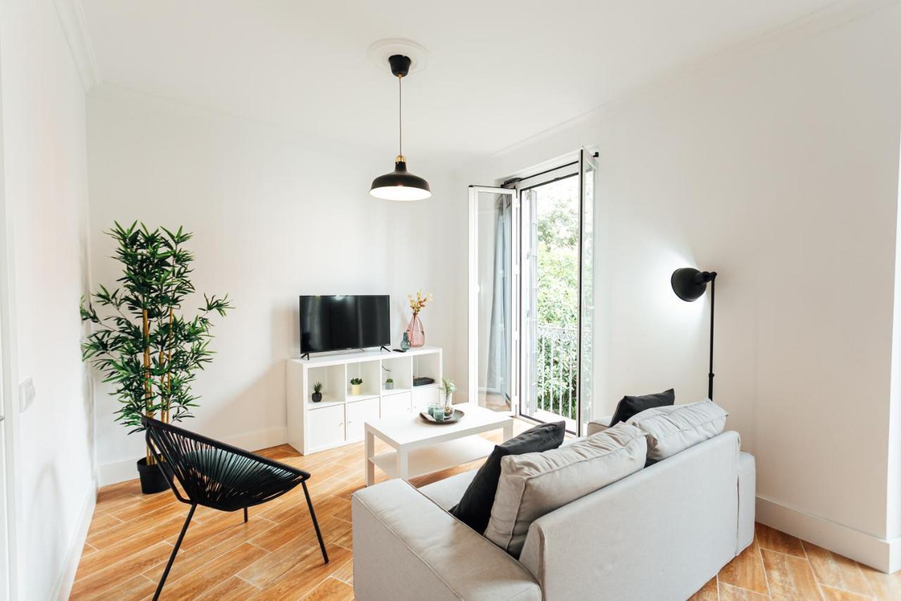 Alohamundi Peral Apartment Seville Ngoại thất bức ảnh