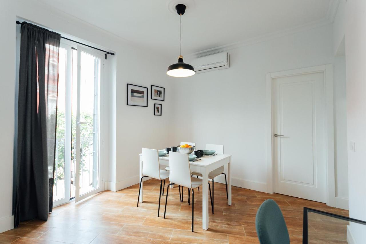 Alohamundi Peral Apartment Seville Ngoại thất bức ảnh
