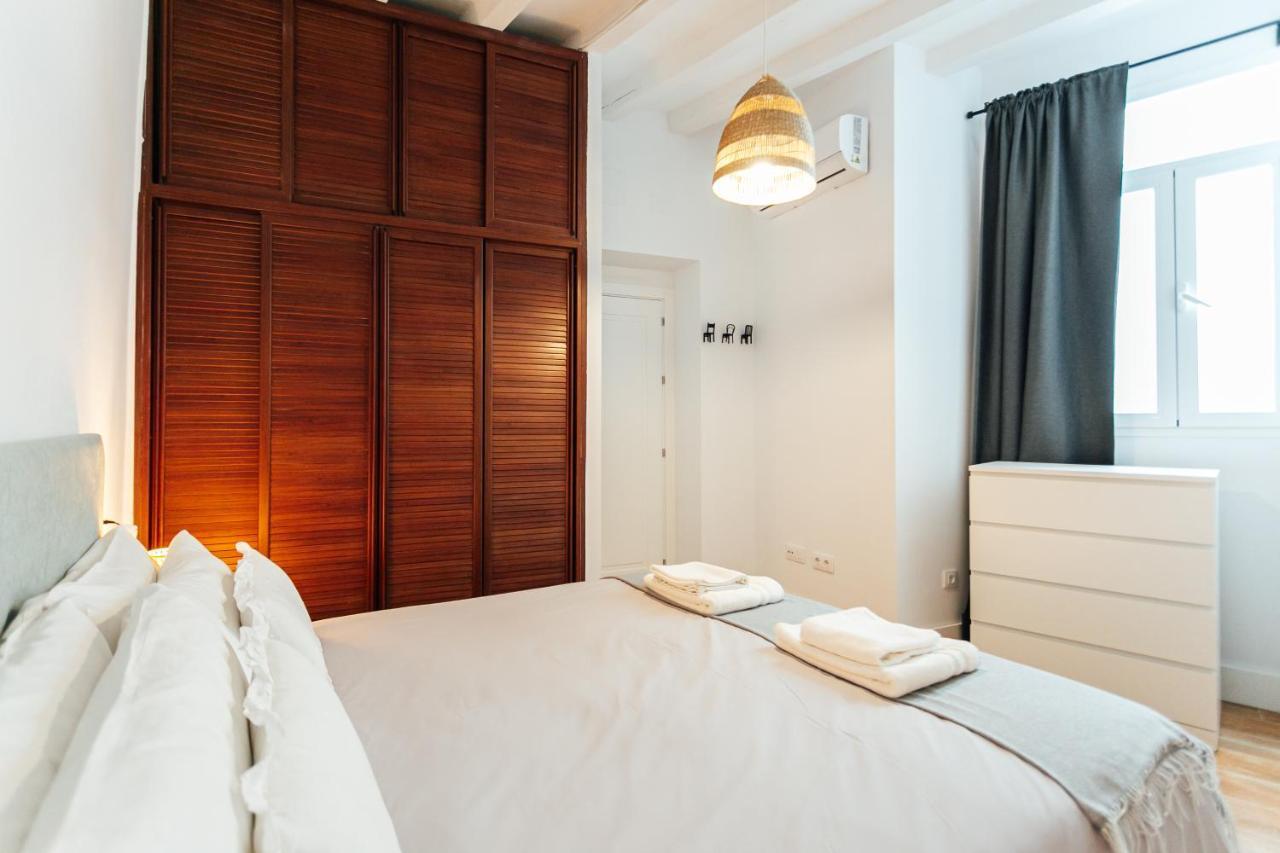 Alohamundi Peral Apartment Seville Ngoại thất bức ảnh