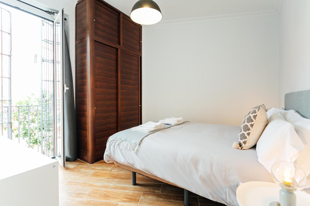 Alohamundi Peral Apartment Seville Ngoại thất bức ảnh
