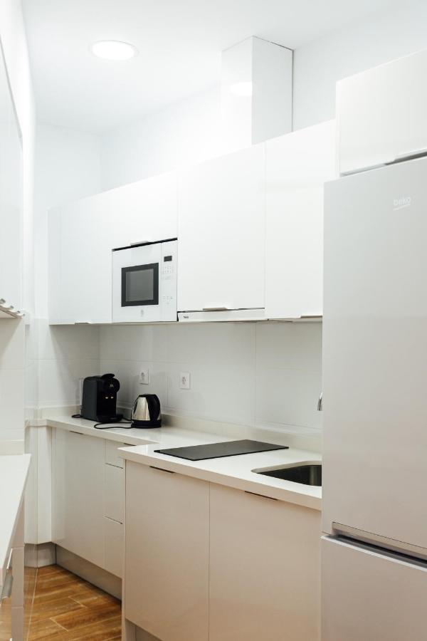 Alohamundi Peral Apartment Seville Ngoại thất bức ảnh